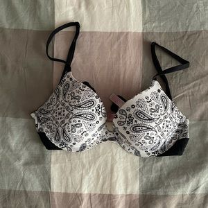 Pink brand Paisley bra